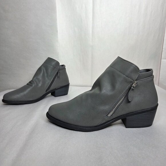 easy street Shoes - NWOT Easy Street Women's Gusto Comfort Gray Booties